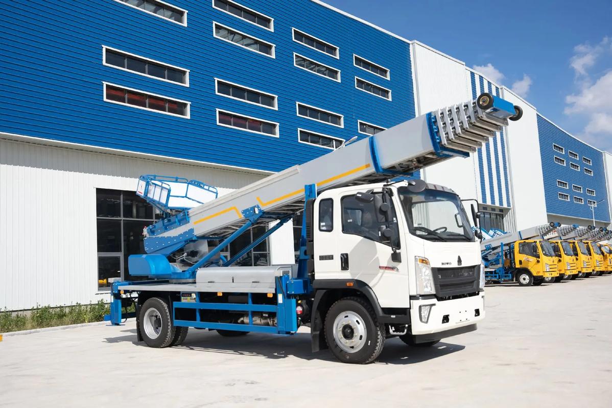 湖滨出租云梯车高空作业车 建筑垃圾搬运